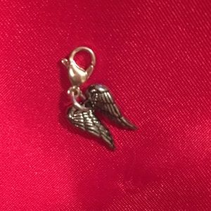 Origami Owl Dangle. Angel wings.
